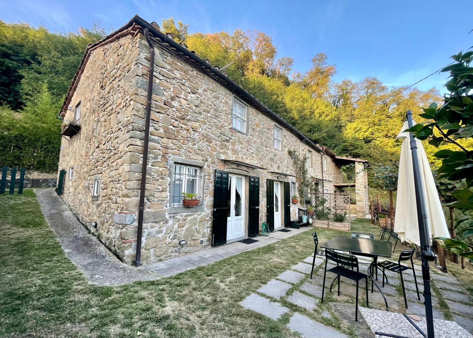 La Casa In Valli 35 Bagni di Lucca Exteriör bild