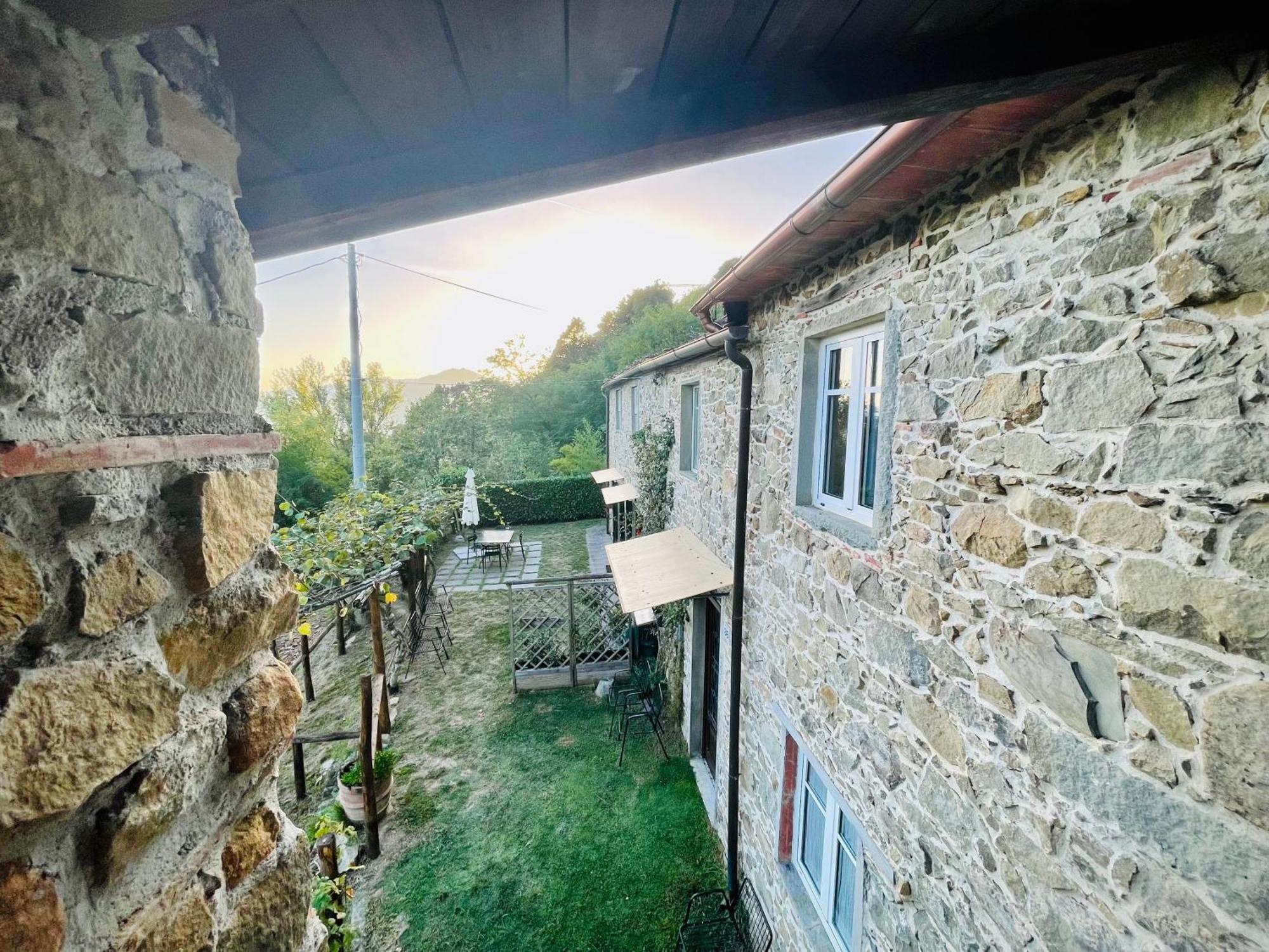 La Casa In Valli 35 Bagni di Lucca Exteriör bild